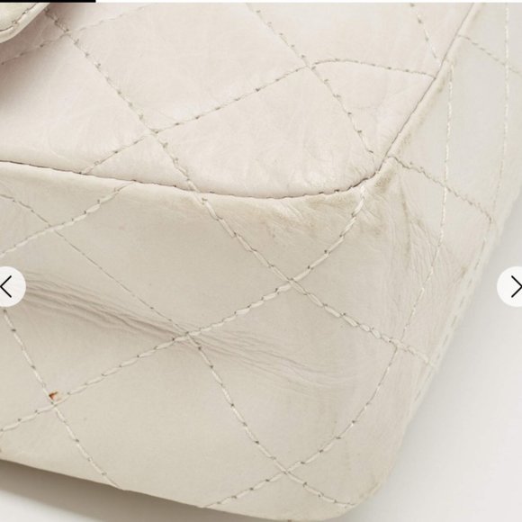 CHANEL White Quilted Aged Leather Reissue 2.55 Classic 227 Flap Bag - Picture 10 of 12